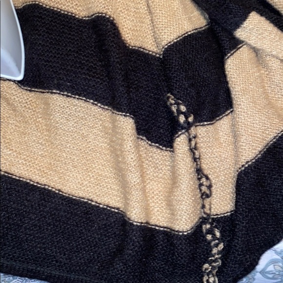 Tan black  striped cozy cardigan - Picture 11 of 12